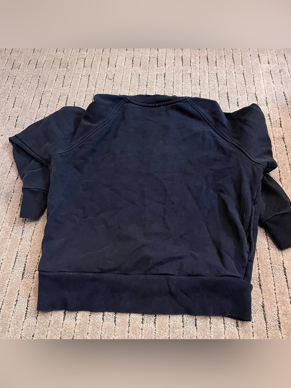 Reebok Women’s Black Logo Crewneck Sweater Vintage - Picture 3 of 3